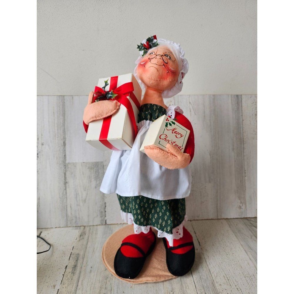 Annalee Mrs Claus presents vintage 1992 large 19 in figurine statue‎ Xmas decor